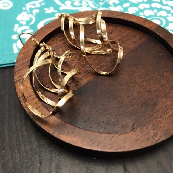 NEW!💙💎GOLDEN DROP EARRINGS!💎💙BEAUTIFUL SPIRAL! - Picture 5 of 16